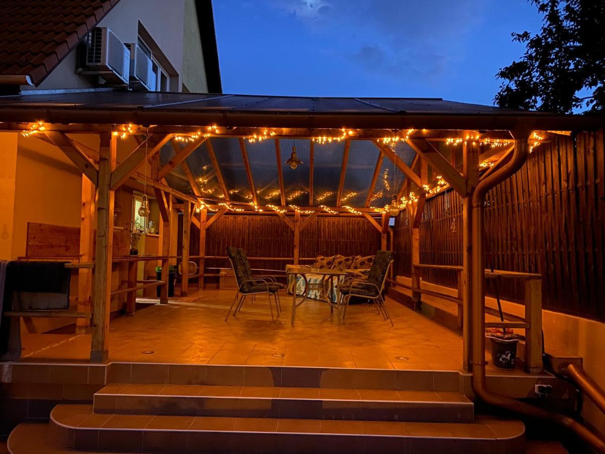 Garden Spa Resort Budapest Esterno foto