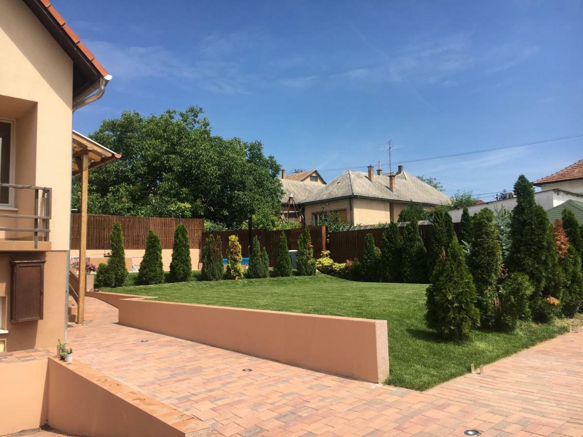Garden Spa Resort Budapest Esterno foto